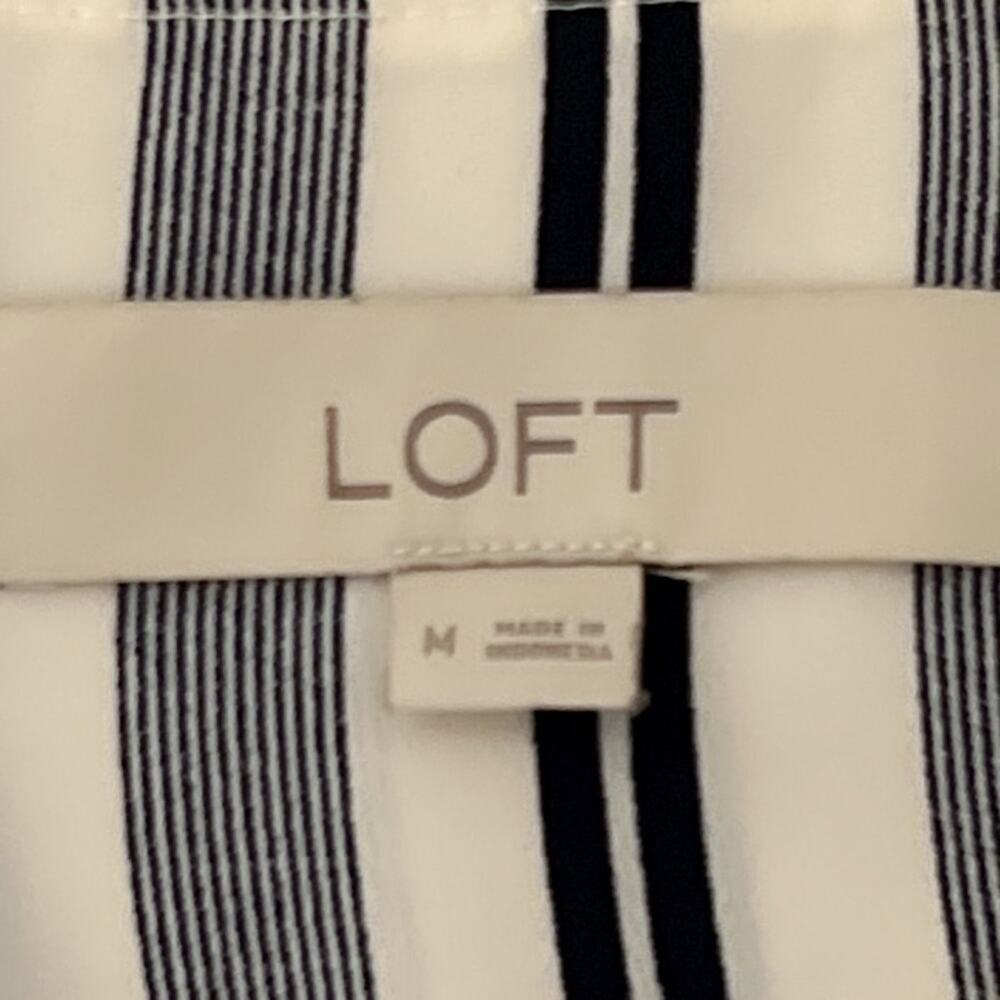 Loft Navy and White Stripe Faux Wrap Blouse Top 3/4 Sleeves Size Medium - Picture 7 of 8